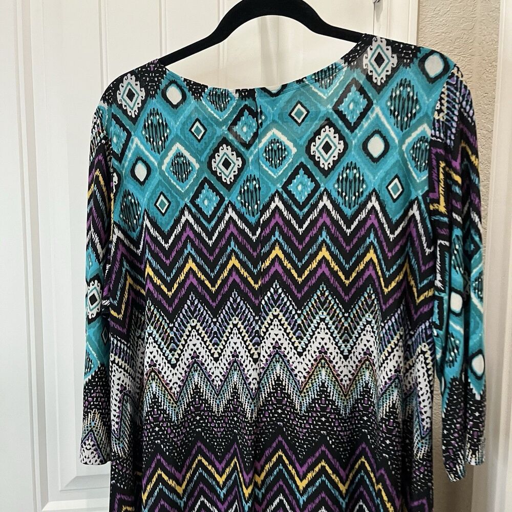 Nicole Marie Blue Teal Black Chevron Geometric Shark Bite Hem Top Womens Size XL - Picture 11 of 13